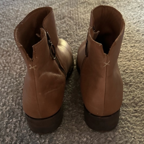 NEW Beek Quail Leather Ankle Boots in Saddle - Picture 7 of 10